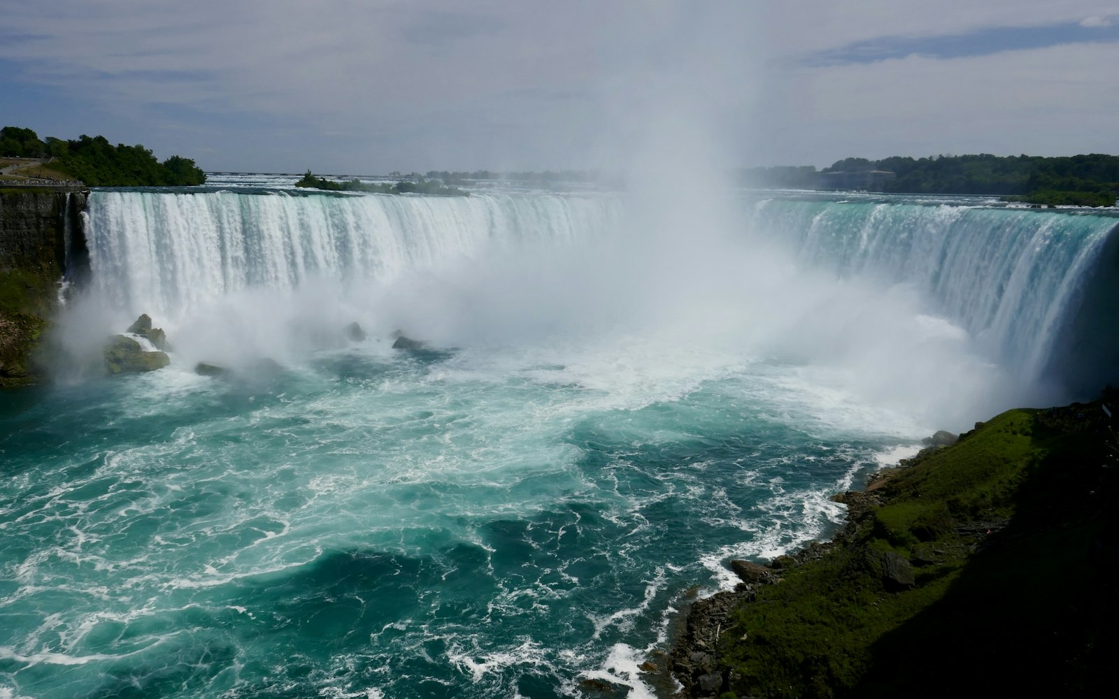 Toronto – Thác Niagara 3 ngày: ngắm thác, thử rượu vang đá