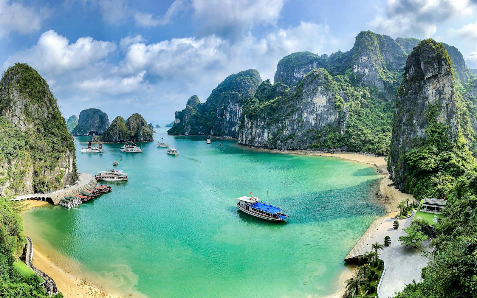 Việt Nam 10 ngày: Hà Nội – Hạ Long – Hội An – Huế – Sài Gòn
