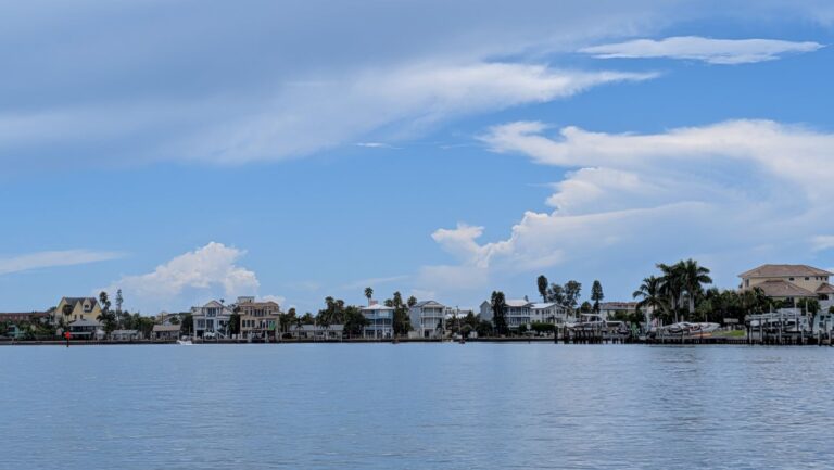 Tampa & Winter Park 2 ngày: du thuyền mò nghêu + du thuyền hồ